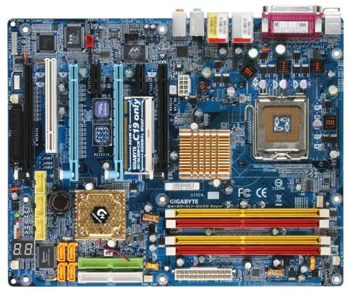 GIGABYTE GA-8N-SLI Quad Royal