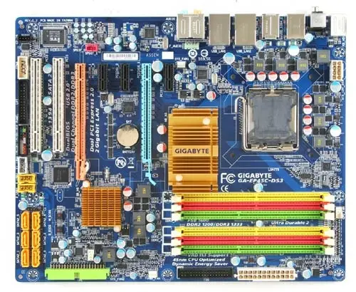 GIGABYTE GA-EP45C-DS3 (rev. 1.0)