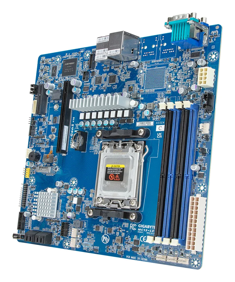 GIGABYTE MC13-LE0 9MC13LE0MR-000