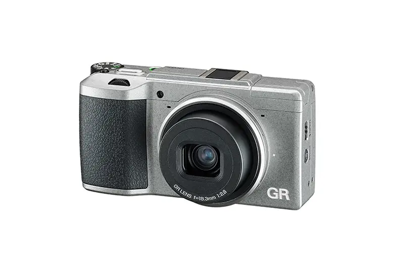 Ricoh GR II Silver Edition 4961311910234
