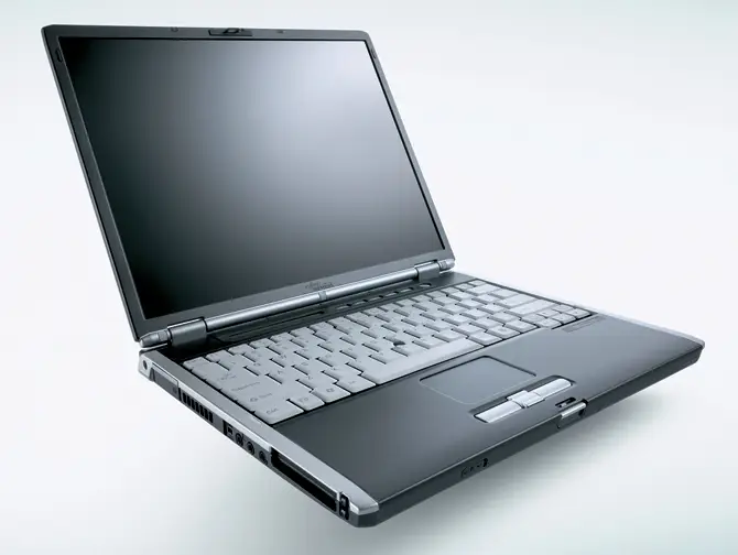 Fujitsu S LifeBook S7010 Cent1800 WXP VFY:S7010BT-7B
