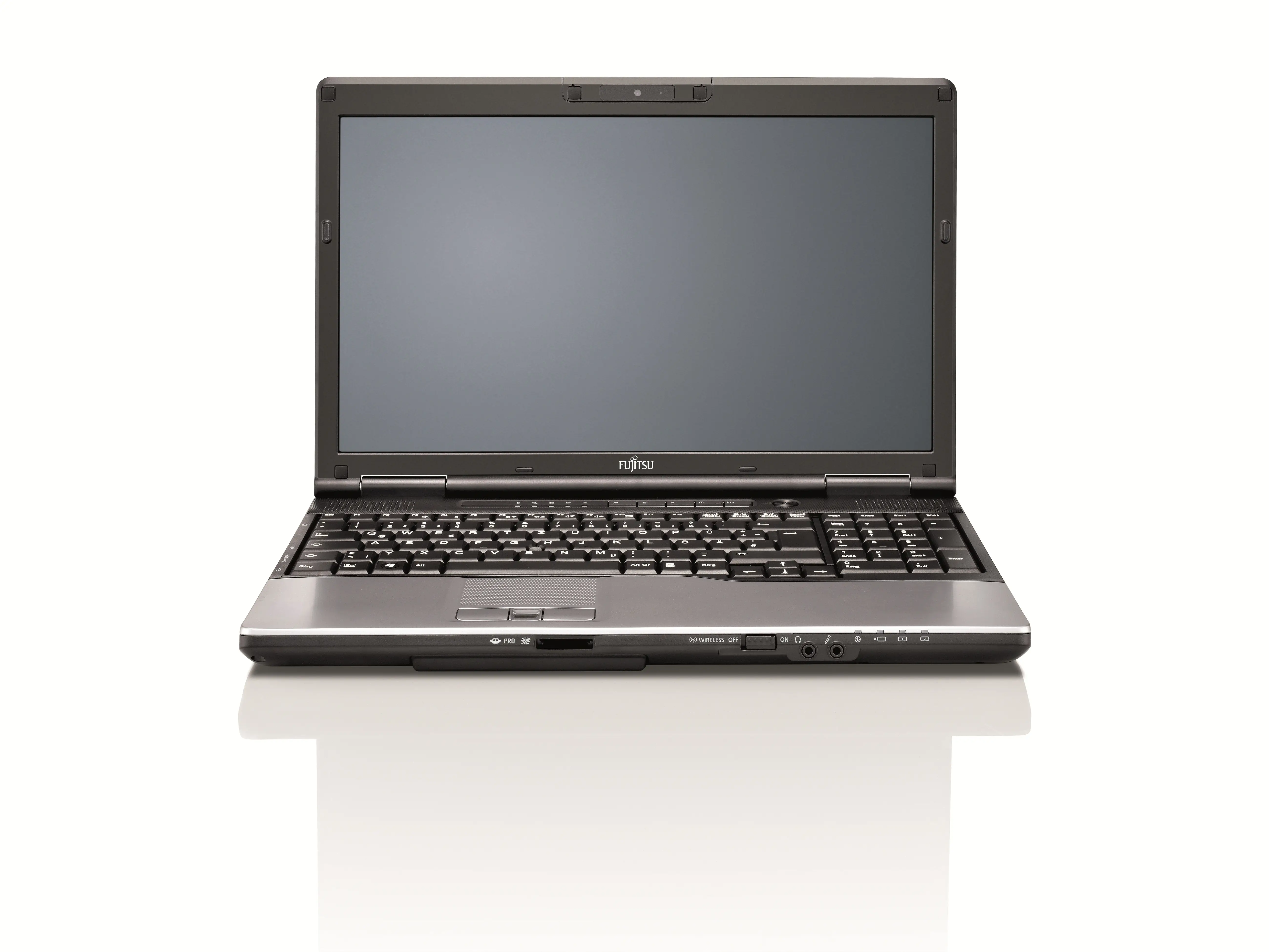 Fujitsu LIFEBOOK E782 VFY:E7820MXG71FR