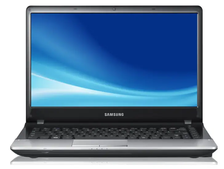Samsung NP300E4X NP300E4X-S04TH