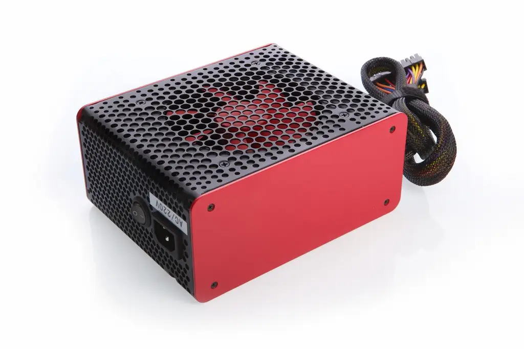 itek REBEL 700M 700 W ITPSR700M