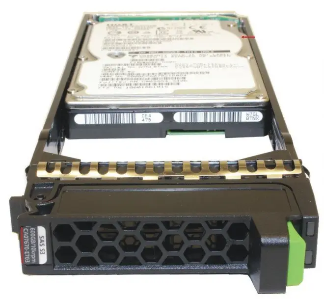 Fujitsu FUJ:CA07670-E703 600 GB