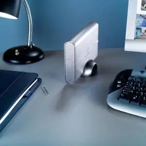 Iomega Professional Hard Drive - 500GB - 7200rpm - USB 2.0 34278