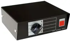 Lindy Monitor 4:1 box 32611